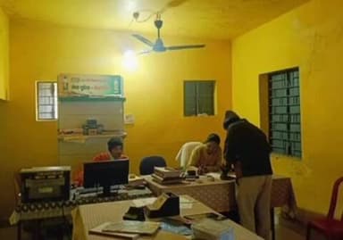 प्रेमनगर: जयनगर धान समिति केंद्र का राजस्व अधिकारियों ने किया निरीक्षण