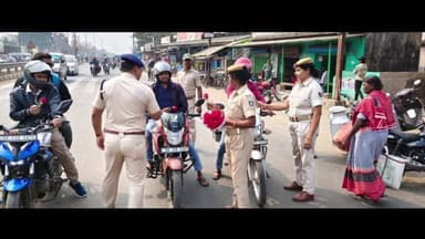 ବିଜେପୁର: ବରପାଳି ଗାନ୍ଧୀ ଛକ ଠାରେ ସଡକ ସୁରକ୍ଷା ସଚେତନତା କାର୍ଯ୍ୟକ୍ରମ ଅନୁଷ୍ଠିତ