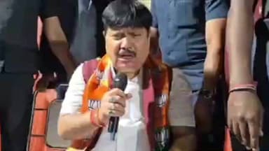 ব্যারাকপুর ১: তৃণমূল নেতাকর্মীর আয়োজিত সামাজিক অনুষ্ঠানে বিজেপি নেতা কর্মীদের যোগ না দেওয়ার আহ্বান অর্জুন সিংয়ের