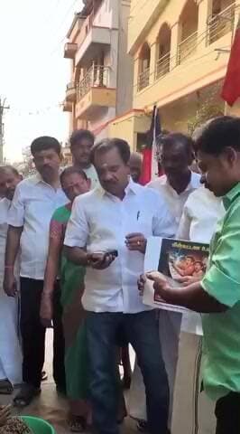 சுரண்டை நகர அதிமுக சார்பில் தேர்தல் பிரச்சார இயக்கம் இன்று நடந்தது நிகழ்ச்சியில் தென்காசி தெற்கு மாவட்ட அதிமுக செயலாளர் செல்வ மோகன்தாஸ் பாண்டியன்