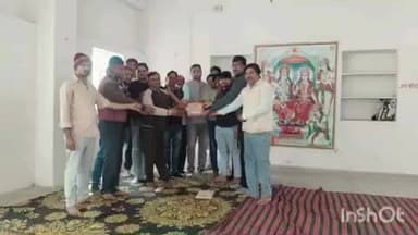 अरैन: अराई में किराना व्यापार मंडल की बैठक, माह की आखिरी तारीख को कपड़ा, मोबाइल, इलेक्ट्रॉनिक व इलेक्ट्रिक दुकानें बंद रहेंगी