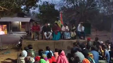 জামবনি: নুনিয়াতে উন্নয়নের সংলাপ তথা লক্ষী এলো ঘরে কর্মসূচি পালন তৃনমূলের, উপস্থিত জেলা তৃনমূলের চেয়ারপারসন