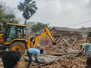 सासाराम नगर-निगम क्षेत्र के धनकाढा बस्ती में कैमूर पहाड़ी से सटेखाता 285, प्लाट 262 में 60 डिसमिल जमीन पर बनेगा 20 मेगा...