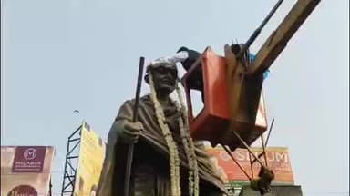 আমডাঙা: জাতির জনক মহাত্মা গান্ধীর প্রয়াণ দিবস পালন করা হলো ব্যারাকপুরে তৃণমূল কংগ্রেসের পক্ষ থেকে