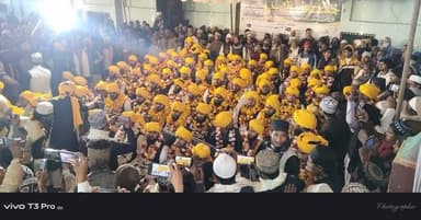 जामिया अली हसन अहले सुन्नत के 87 छात्रों को दस्तार बांधकर, दिया गया प्रमाण पत्र....
बलरामपुर जिले के उतरौला नगर में स्थ...