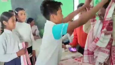 কদম: কদম গোহাঁই লাইমেকুৰী প্ৰাথমিক বিদ্যালয়ত প্ৰধান শিক্ষয়িত্ৰী মায়াৱতী পেগুৰ বিদায় সম্বৰ্ধনা অনুষ্ঠান সম্পন্ন