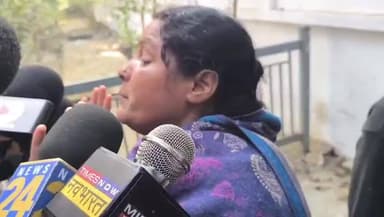 चीखती-चिल्लाती NEET छात्रा की माँ का कैमरे पर बड़ा खुलासा
#Neet #patna