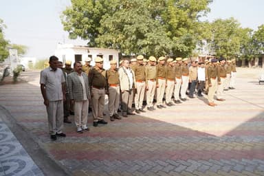 #सत्य, #अहिंसा और #मानवता के अमर संदेश को शत्-शत् नमन।
#राष्ट्रपिता महात्मा गांधी की पुण्यतिथि के अवसर पर पुलिस अधीक्षक...