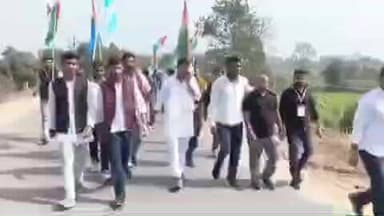 गाडरवारा: NSUI प्रदेश अध्यक्ष आशुतोष चौकसे की जन चेतना यात्रा साथियों संग बनखेड़ी की ओर