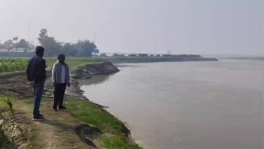 बैसि: महानंदा का कहर: फैजी टोला में उजड़ते घर, तीन साल से कटाव झेल रहे लोग अब भी सरकारी मदद के इंतजार में