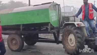 అశ్వారావుపేట: అశ్వారావుపేట రింగ్ రోడ్ సెంటర్లో మున్సిపల్ ట్యాంకర్ ద్వారా నీళ్లు చల్లించి,ప్రచారంలో పాల్గొన్న ఎమ్మెల్యే జారీ