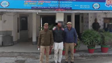 रामपुर: शुक्रवार को थाना सिविल लाइन क्षेत्र से एक आरोपी को अवैध चाकू के साथ गिरफ्तार किया गया