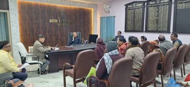 आज दिनांक:30.01.26 को जिलाधिकारी श्री दीपेश कुमार द्वारा पूर्व निर्धारित कार्यक्रम के अनुसार आम जनों से मुलाकात क्रम में...