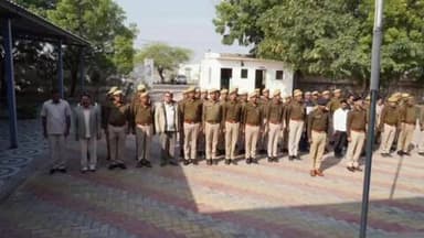 पचपदरा: राष्ट्रपिता महात्मा गांधी की पुण्यतिथि पर पुलिस अधीक्षक कार्यालय में मौन धारण कर बापू को दी गई भावभीनी श्रद्धांजलि