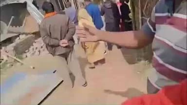 फुलवरिया: सेलार खुर्द गांव में चेतावनी के बाद भी अतिक्रमण नहीं हटाने पर प्रशासन का बुलडोजर चला, कार्रवाई में दो लोग जख्मी