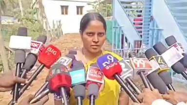 స్థలం విషయంలో తనపై కొంతమంది దాడి చేశారంటూ ముమ్మిడివరం పల్లిపాలెంకు చెందిన మహిళ ఆరోపణ