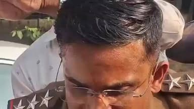 बेंगलुरु में 4 लाख का रिश्वत लेते रंगे हाथ पकड़ा गया इंस्पेक्टर, देखिए पूरा वीडियो
#Bengluru #Viralvideo #trending #news