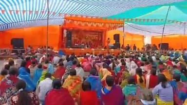 ডেবরা: ডেবরা হৈপত মাঠে হিন্দু সম্মেলন ও গীতা পাঠ অনুষ্ঠানে পদ্মশ্রী কার্তিক মহারাজ