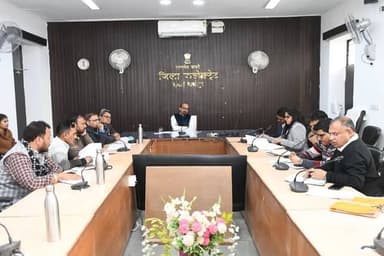 *ग्राम उत्थान शिविरों की प्रगति की समीक्षा, अधिकाधिक ग्रामीणों को योजनाओं से लाभान्वित करने के निर्देश*
*ग्राम उत्थान शि...