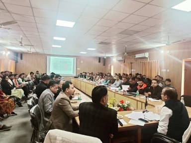 *जिला कलक्टर ने स्वास्थ्य कार्यक्रमों में बेहतर प्रदर्शन सुनिश्चित करने के दिए निर्देश*
*जिला स्वास्थ्य समिति की मासिक ब...