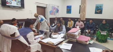 *समाहरणालय, भागलपुर*
(जिला जनसंपर्क कार्यालय)
प्रेस विज्ञप्ति सं:- 1525
*जनता दर्शन कार्यक्रम के तहत हुई सुनवाई*
भागल...