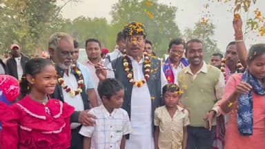 ବାଙ୍ଗିରିପୋଷି: ପୁରୁଷୋତ୍ତମପୁର ଗ୍ରାମରେ ଉଡା ପର୍ବ କାର୍ଯ୍ୟକ୍ରମ ଅନୁଷ୍ଠିତ; ପୂର୍ବତନ ମନ୍ତ୍ରୀଙ୍କ ଯୋଗଦାନ