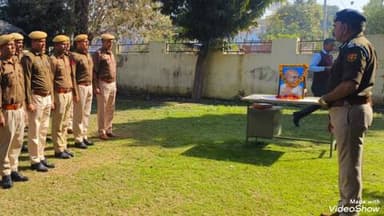 बानसूर: कोटपुतली में राष्ट्रपिता महात्मा गांधी को श्रद्धासुमन अर्पित किया गया