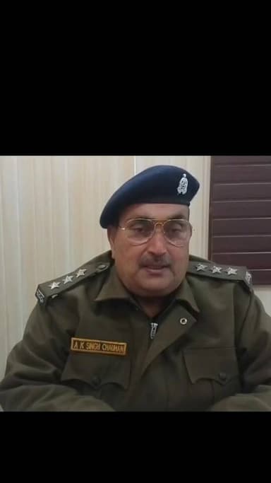 थाना कदौरा क्षेत्रान्तर्गत कॉलर द्वारा डायल- 112 के माध्यम से सूचना दी गई कि मेरा भाई रविकांत जो की अत्यधिक शराब के नशे ...