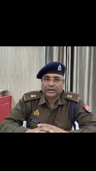 थाना सिरसाकलार पुलिस द्वारा पुलिस मुठभेड़ के दौरान 02 शातिर चोरों को चोरी के सामान (ट्रैक्टर ट्राली, मोटरसाईकिल, ईको कार...