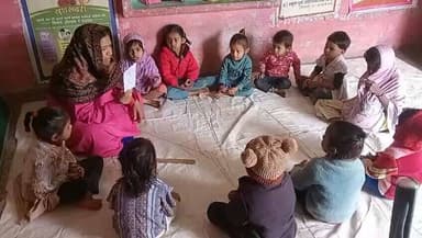 कलेक्टर सुश्री ऋजु बाफना के मार्गदर्शन में जिले के आंगनवाडी केन्द्रों पर 3 से 6 वर्ष के बच्चो की प्रारंभिक बाल्यवस्था शि...