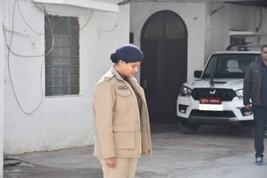 आज दिनाँक 30.01.2026 को जिला पुलिस अधीक्षक कार्यालय में समस्त पुलिस अधिकारी- कर्मचारियों द्वारा राष्ट्रपिता महात्मा गाँध...