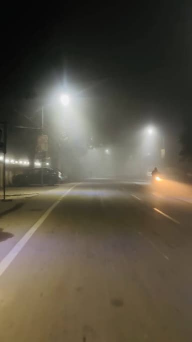 दोस्तों सुबह का मौसम आपको कैसा लगा कमेंट करके बताएं
#barabanki #viral #barabankiupdates #viralpost #updates