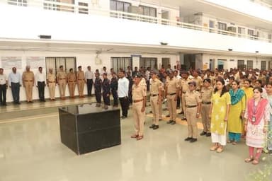 दिनांक 30-1-2026 रोजी पोलीस आयुक्त कार्यालय येथे देशाच्या स्वातंत्र्यासाठी प्राणार्पण केलेल्या हुतात्म्यांच्या स्मरणार्थ...