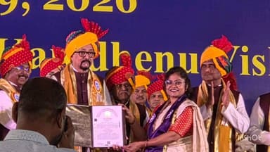 बागबाहरा: दीक्षांत समारोह में जिले के पशु चिकित्सक को राज्यपाल के हाथों मिली उपाधि, महासमुंद का गौरव बढ़ा