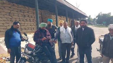पूरनपुर: मंडी में धान खरीद बंद होने से किसान परेशान, लक्ष्य पूरा होने के कारण हुई धान खरीद बंद