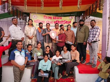 स्पोर्टस स्टेडियम बलौदाबाजार में जिला स्तरीय महिला खेलकूद प्रतियोगिता का आयोजन, 10 विधाओं में 400 खिलाड़ियों ने लिया हिस्...
