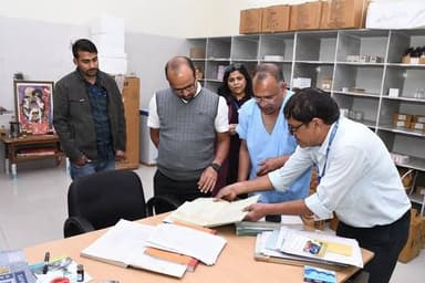 *जिला कलक्टर ने बहुउद्देशीय पशु चिकित्सालय का किया औचक निरीक्षण*
*दवा उपलब्धता, उपचार एवं जांच व्यवस्थाओं की गहन समीक्...