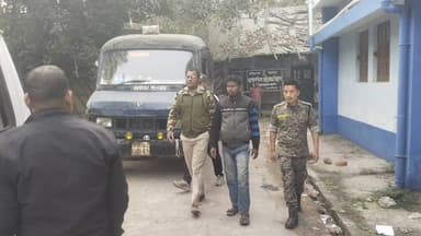 দিনহাটা ১: মাথায় কোপ মেরে প্রানে মেরে ফেলার চেষ্টার অভিযোগে পশ্চিমভাড়ালী এলাকার১ব্যক্তির ৩ দিনের পুলিশি হেফাজত নির্দেশ আদালতের