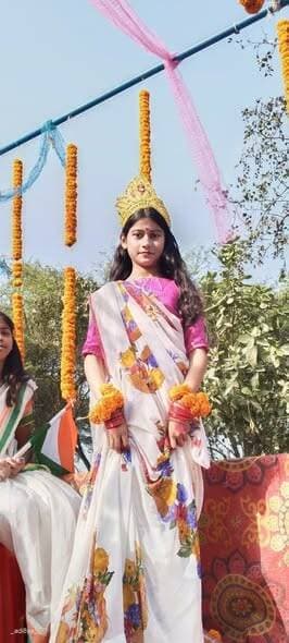 शहीद दिवस के अवसर पर शुक्रवार को ज्ञान स्थली मॉडल पब्लिक स्कूल चक्की ( जे ० पी० डेरा ) द्वारा झांकी निकाली गई जो पूरे चक...