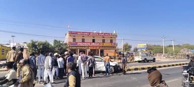 बालेसर कस्बे के कुई जोधा गांव में दो कारों में हुई टक्कर, वाहन क्षतिग्रस्त, कोई हताहत नहीं....