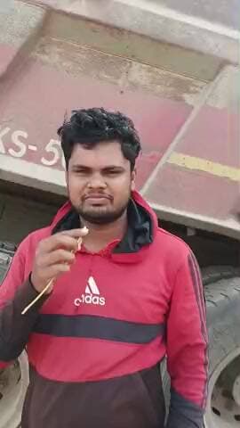 नहर के पास चिलोगिया गांव के निकट ब्रेक फेल होने का बही बताया जा रहा है कि ड्राईवर दारू पिया था ऐश लापरवाह न करे 🙏 🙏