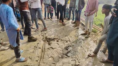 भरवाड़ से रामपट्टी सड़क में भ्रष्टाचार