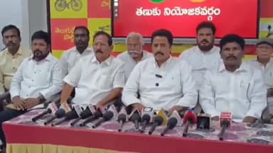 తణుకు: కల్తీ నెయ్యి వ్యవహారం నుంచి తప్పించుకునేందుకే సీఎం చంద్రబాబుపై అంబటి రాంబాబు వ్యాఖ్యలు : ఎమ్మెల్యే రాధాకృష్ణ