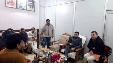 नौगांव: एमपी हाउसिंग बोर्ड के पूर्व अध्यक्ष आशुतोष तिवारी अल्प प्रवास पर नौगांव पहुंचे