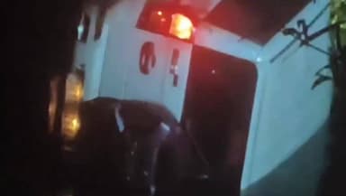 ଅନୁଗୋଳ: ମାନବ ସେବାଶ୍ରମ ନିକଟରେ ଭାରସାମ୍ୟ ହରାଇ କେନାଲକୁ ଓଲଟିଲା ବୋଲେରୋ