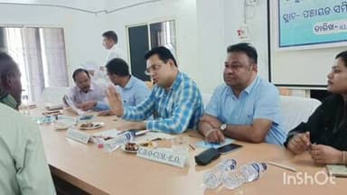 କଟକ ପୌରାଞ୍ଚଳ: ତିଗିରିଆରେ ଜିଲ୍ଲାପାଳଙ୍କ ଯୁଗ୍ମ ଅଭିଯୋଗ ଶୁଣାଣୀ ଶିବିର ଅନୁଷ୍ଠିତ, ୯୦ ଟି ଅଭିଯୋଗ ହେଲା ହସ୍ତଗତ, ୨୭ ଟି ଅଭିଯୋଗର ତ୍ୱରିତ ସମାଧାନ