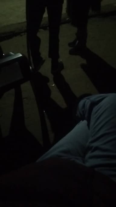 हरगांव थाना क्षेत्र अन्तर्गत लहरपुर से लखीमपुर रोड पर सलारपुर चौराहे पर अज्ञात वाहन की टक्कर से बाइक सवार युवक घायल