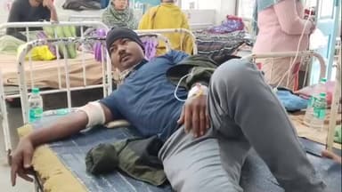 মাথাভাঙা ১: আবাস যোজনা ঘরের কাট মানি না দেওয়ার প্রতিবাদ করায় এক তৃণমূল কর্মীকে মারধর