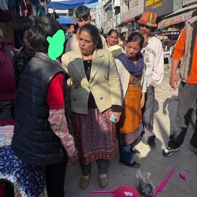 ਨਵਾਂਸ਼ਹਿਰ: ਬਾਲ ਸੁਰੱਖਿਆ ਯੂਨਿਟ ਦੀ ਟੀਮ ਨੇ ਸ਼ਹਿਰ ਵਿੱਚ ਇੱਕ ਛੋਟੀ ਉਮਰ ਦੇ ਬੱਚੇ ਦਾ ਕੀਤਾ ਰੈਸਕਿਊ, ਗੁਬਾਰੇ ਵੇਚ ਅਤੇ ਭੀਖ ਮੰਗ ਰਿਹਾ ਸੀ ਬੱਚਾ