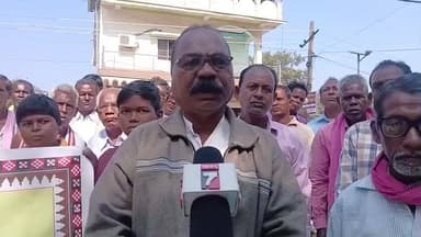 ଝାରସୁଗୁଡା: ହୀରାକୁଦ ବିସ୍ଥାପିତଙ୍କୁ ସେମାନଙ୍କ ହକ ପ୍ରଦାନ କରିବାକୁ ଦାବି କଲେ ବୁଡି ଅଂଚଳ ସଂଗ୍ରାମ ସମିତି ର ଗୋପୀନାଥ ମାଝୀ